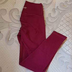 ECHT SCRUNCH LEGGINGS